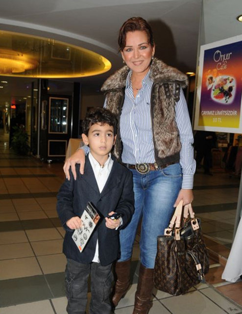 Pınar Dilşeker, süpriz bir albümün de müjdesini verdi.