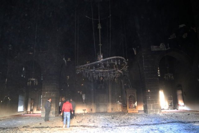 Devlet ve belediyemizin bize yardım etmesi lazım. Şu an hiçbir şey belli değil. Daha kritik günler başlıyor.  -  