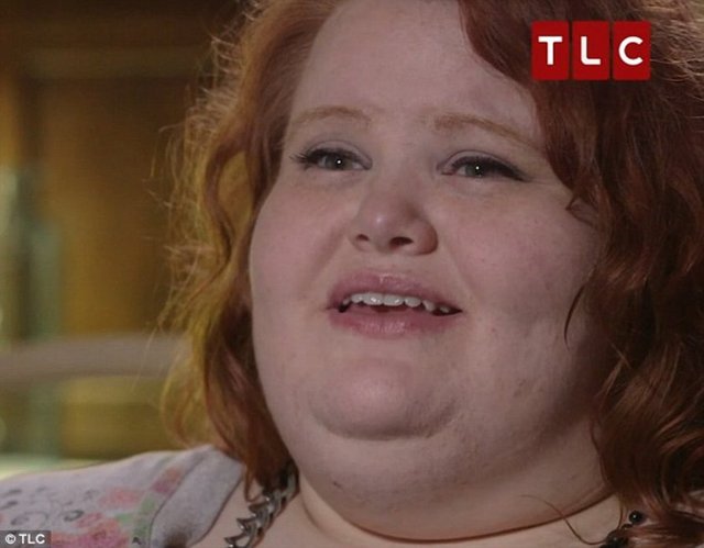 Nikki Webster, "Bunu kendim yaptım. Gıda her zaman benim için bir bağımlılık oldu" diyor gözyaşları içerisinde... -  