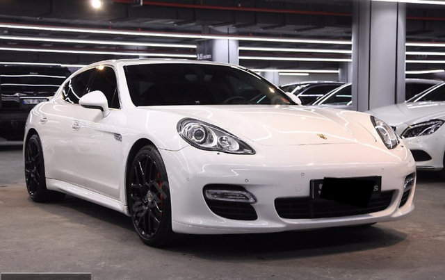 Porsche Panamera Turbo S  - YIL:     2011 - KM:      34.108 - FİYAT: 225.000 EURO  -   729,810 TL