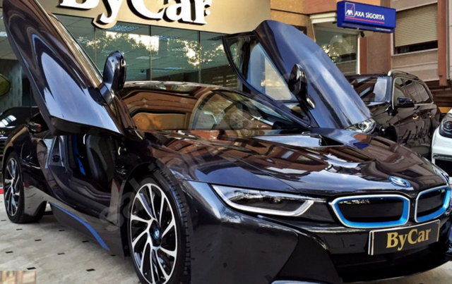 BMW i8 - YIL:     2014 - KM:      11.200 - FİYAT: 180.500 EURO  - 584,802 TL