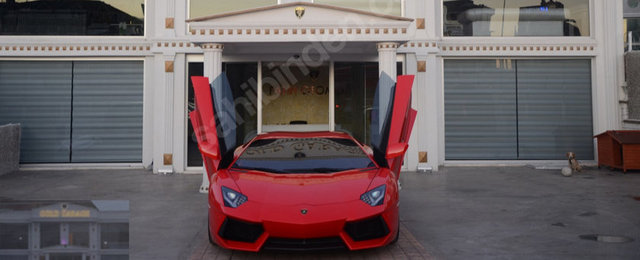 Lamborhini Aventador  - YIL: 2013  - KM: 6.000  - FİYAT: 750.000 EURO  - 2.410.350 TL 