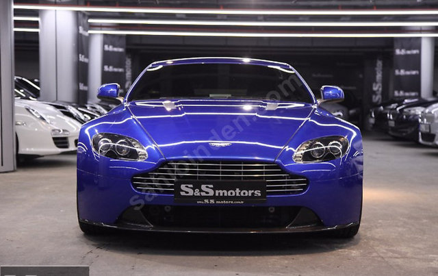 Aston Martin V8 Vantage S  - YIL:     2012 - KM:      4.053 - FİYAT: 215.000 EURO  - 697,116 TL