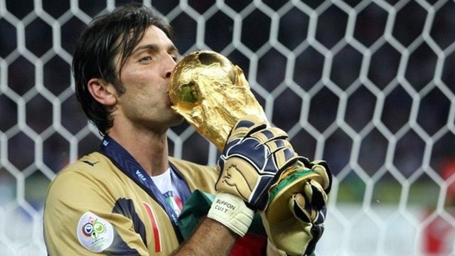 2006Kaleci: ​Buffon (Juventus)