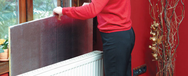 Bina ısı kayıplarını azaltmak için kullanılmayan oda ve alanlardaki radyatör vanaları kapatılmalı. Radyotörlerin üstü ve önleri ısıyı odaya ulaştırmaları için açık, arkaları ise yansıtıcılı olmalı.