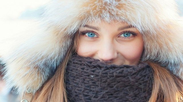 Akbal, konutlarda doğalgazın daha az kullanılması için sıcak tutan giysilerin tercih edilmesini önerdi.