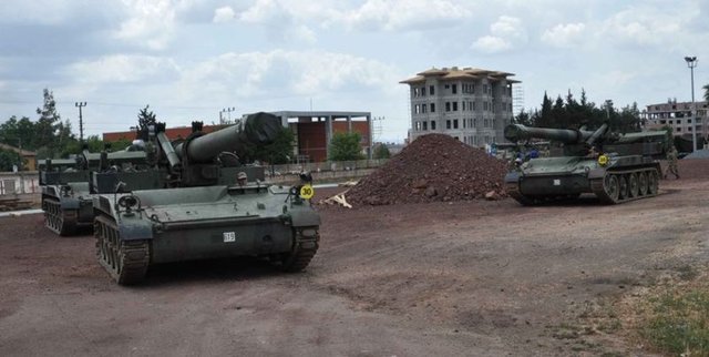 Obüs ayrıca, mevcut sistemlerin aksine, tevcih herekli nişan dairesi, nişan çubuğu, ´vb. alet ve avadanlığa ihtiyaç duyulmadan çok kısa bir süre zarfında mevzilenebilmektedir.