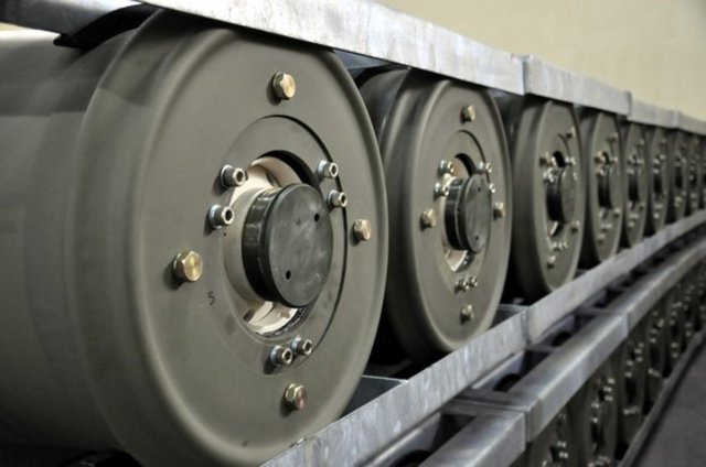 "Nüfuz edici bomba, düşük çarpma hızlarında ve açılarında dahi yüksek delme kabiliyeti, ön delici tasarımda kullanılan önceden şekillendirilmiş parçacıklarıyla ikincil hedeflere karşı yüksek etkinliği, programlanabilir ateşleme zamanları, farklı hedef tiplerine karşı kullanılabilme özellikleri ile MK-84 genel maksat bombasıyla uyumlu tüm güdüm kitleriyle kullanılabilme potansiyeline sahiptir.