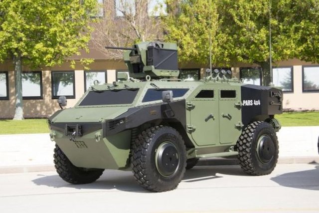 PARS 4X4; İleri gözetleme, anti- tank ve komuta kontrol gibi özel maksatlı görevleri yerine getirmek üzere tasarlanmış bir araçtır. Araç tüm operasyonel gereksinimlere cevap verecek şekilde kurgulanmıştır.