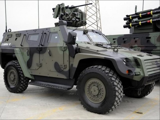 Cobra 2, Üstün hareket kabiliyeti ve 9 personel taşıma kapasitesinin yanında personele sağladığı yüksek koruma, ateş gücü ve görev ekipmanları ile askeri uygulamalar için ideal. Cobra 2, en zorlu arazi ve iklim koşullarında üstün performans sağlar.​​