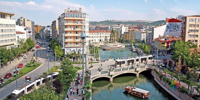 İl: Eskişehirİlçe: OdunpazarıNüfus: 376.650