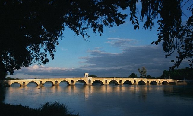 İl: Edirneİlçe: MerkezNüfus: 152.628