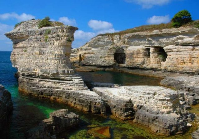 İl: Kocaeliİlçe: İzmitNüfus: 338.710