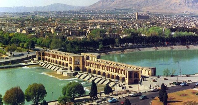 İl: Karsİlçe: MerkezNüfus: 79.289