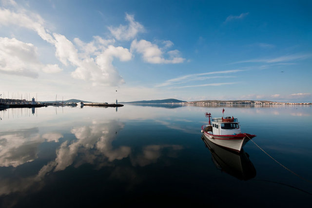 İl: Balıkesirİlçe: AltıeylülNüfus: 172.023