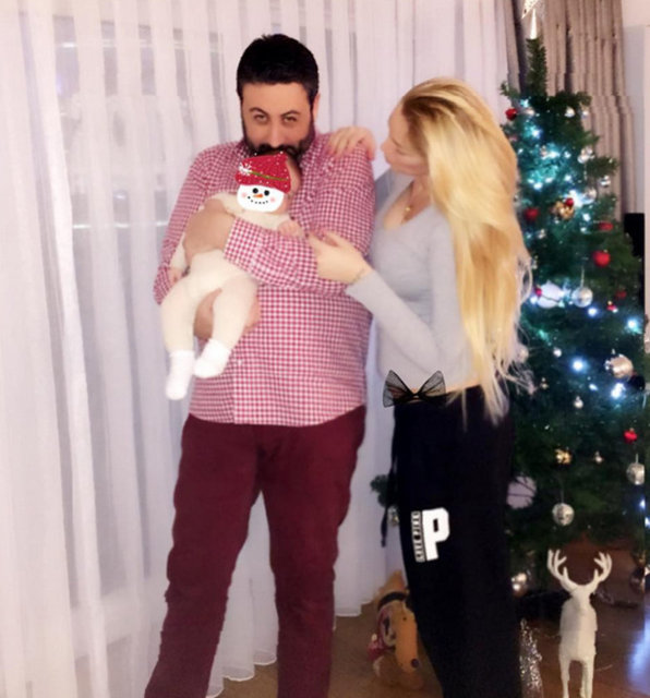 PETEK DİNÇÖZ KADIOĞLU - Aslan için yapmadığımız kalmıyor çocuk ışıklara pek meraklı evin içinde süs olsun şıkır şıkır aslan bakınca keyif alsın diye Ağacı kurduk bir seviniyor gözlerini alamıyor bir tanem Babasıyla ne yapçağımızı şaşırdık hele ben maymun oldum şimdiden en büyük hediyemiz -  