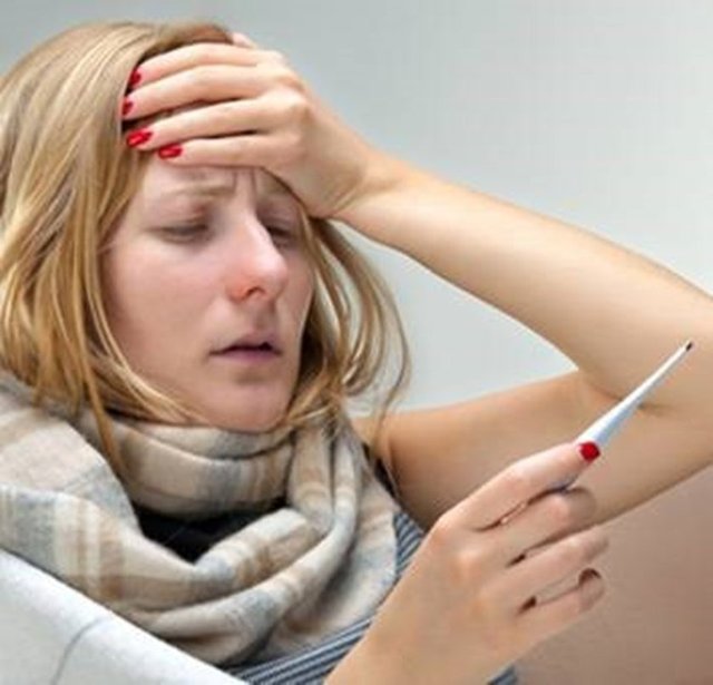 -  Antibiyotik ateşi düşürmez, ağrıyı dindirmez. -   -  