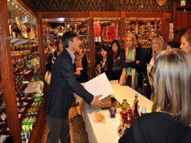 15. TOPTAN VE İMALAT SATIŞ TEMSİLCİLİĞİGünümüzdeki ortalama yıllık kazanç: 55,020 dolar2024'te öngörülen iş pozisyonu sayısı: 93,400