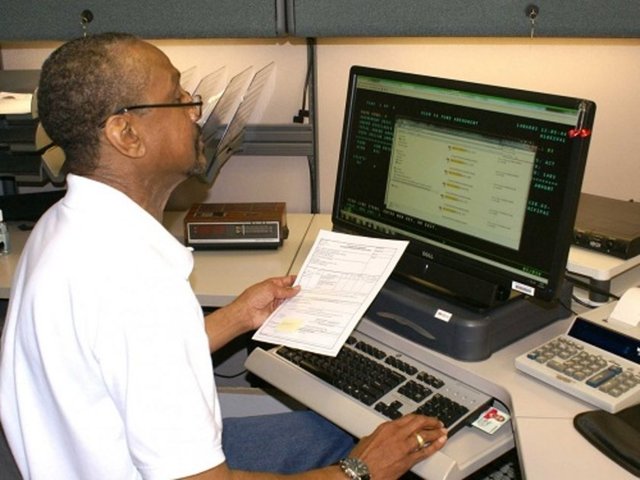 7. YÖNETİM ANALİSTLERİGünümüzdeki ortalama yıllık kazanç: 80,880 dolar2024'te öngörülen iş pozisyonu sayısı: 103,400