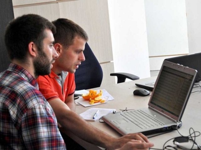 12. PAZAR ARAŞTIRMA ANALİSTLERİ VE PAZARLAMA UZMANLARIGünümüzdeki ortalama yıllık kazanç: 61,290 dolar2024'te öngörülen iş pozisyonu sayısı: 92,300