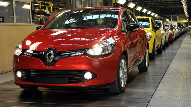 Renault binek otomobillerde 4 yıla kadar 0 faiz uygulanıyor.