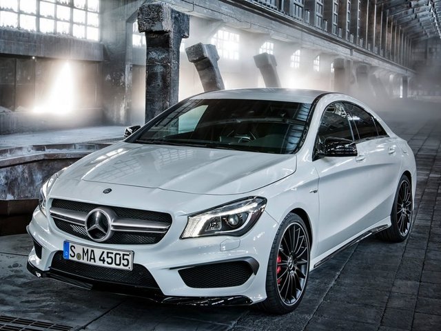 Mercedes'in bu faiz oranlarıyla 551 TL taksitle araç sahibi olmak da mümkün hale geliyor.