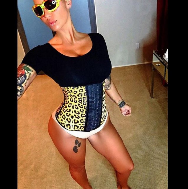  Bu isimler arasında Jessica Alba, Kim Kardashian, Amber Rose ve Kim Zolciak da var.