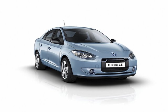 RENAULT FLUENCE ZE  - ÇARPIŞMA EMNİYETİ: %84 - SÜRÜCÜ EMNİYETİ: %72 - ÇOCUK ve YETİŞKİN YOLCU EMNİYETİ: %83 - YAYA EMNİYETİ: %37