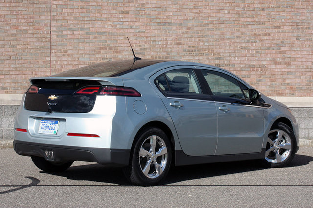 CHEVROLET VOLT  - ÇARPIŞMA EMNİYETİ: %86 - SÜRÜCÜ EMNİYETİ: %85 - ÇOCUK ve YETİŞKİN YOLCU EMNİYETİ: %78 - YAYA EMNİYETİ: %41