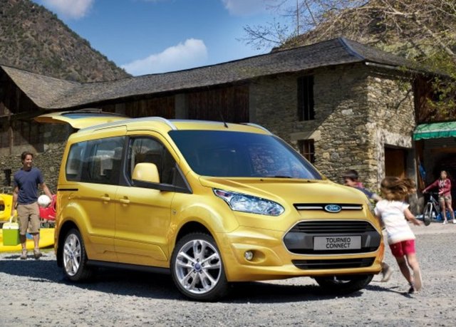 FORD TOURNEO CONNECT  - ÇARPIŞMA EMNİYETİ: %70 - SÜRÜCÜ EMNİYETİ: %94 - ÇOCUK ve YETİŞKİN YOLCU EMNİYETİ: %85 - YAYA EMNİYETİ: %62