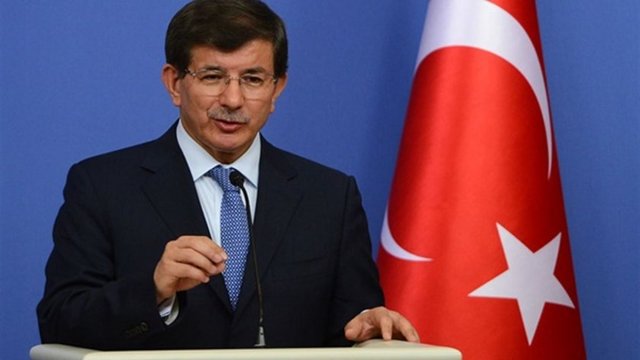 "İstikşafi görüşmeler" tabirini bu yıl ilk kez Başbakan Ahmet Davutoğlu, 7 Haziran seçimlerinden sonra, Temmuz ayında CHP ile koalisyon görüşmelerine başlanırken kullanmıştı. Kelimenin kamuoyu önünde ilk seslendirilişi ise 2002 yılına dayanıyor. Diplomatik bir terim olarak kullanılan "istikşafi" kelimesi, Yunanistan'la yapılan Ege Denizi'ne ilişkin müzakereler için kullanılmıştı.