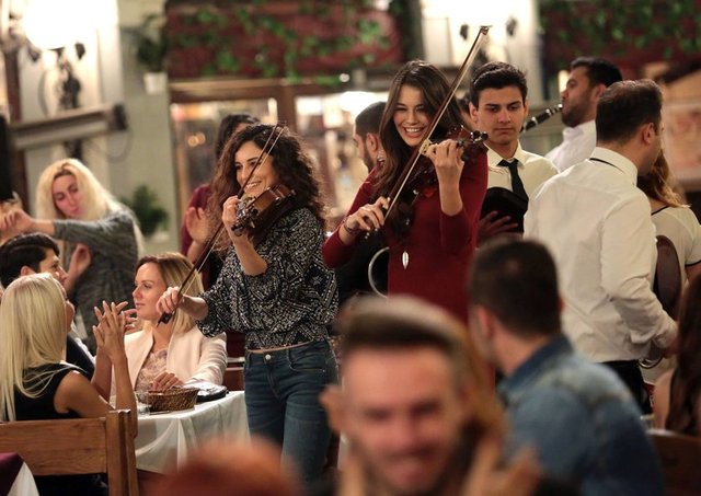 Acı Aşk'ın 1.Bölüm fotoğraflarını gördünüz mü?