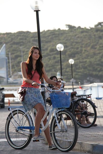 Acı Aşk'ın 1.Bölüm fotoğraflarını gördünüz mü?