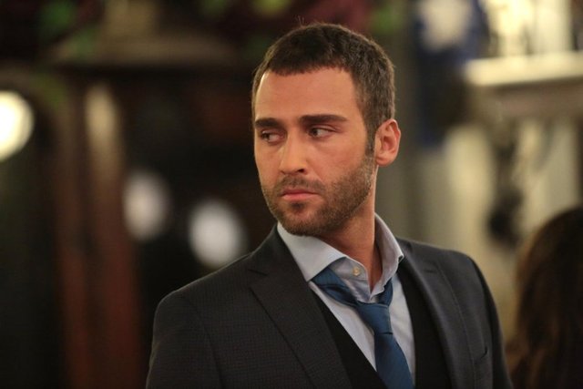 Acı Aşk'ın 1.Bölüm fotoğraflarını gördünüz mü?