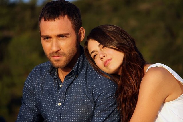 Acı Aşk'ın 1.Bölüm fotoğraflarını gördünüz mü?