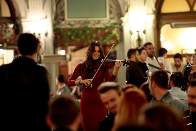 Acı Aşk'ın 1.Bölüm fotoğraflarını gördünüz mü?