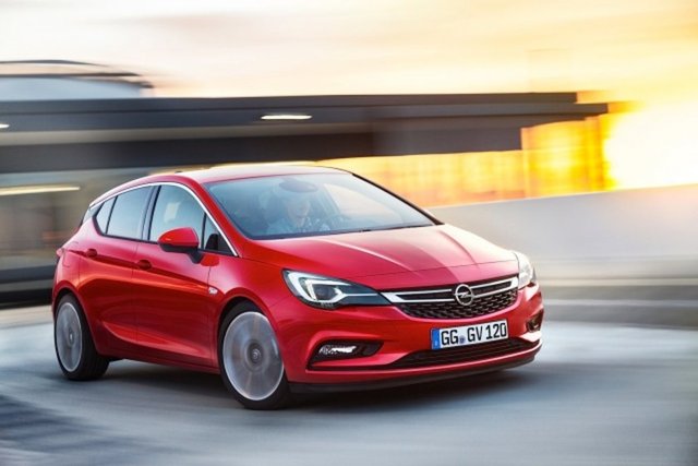 - Opel Astra -