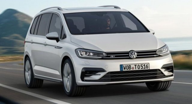 - Volkswagen Touran -