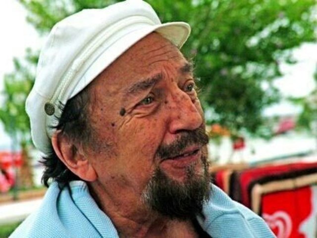 Karikatürist Bedri Koraman