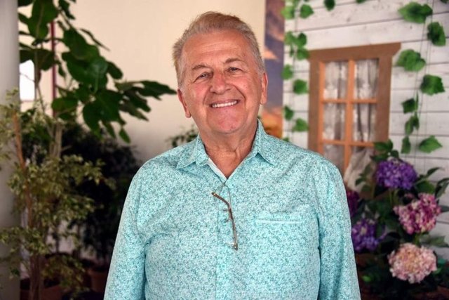 Komedyen ve televizyoncu Atilla Arcan