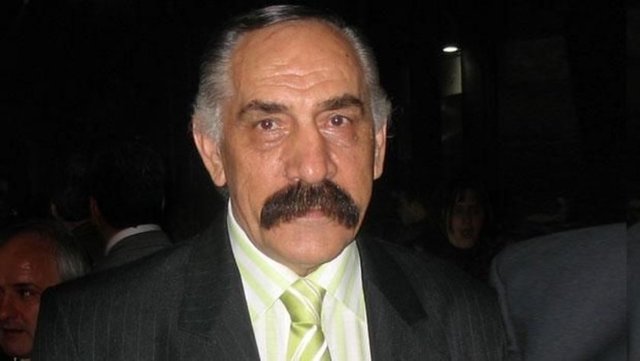 Türk sinemasının emektar isimlerinden Sırrı Elitaş