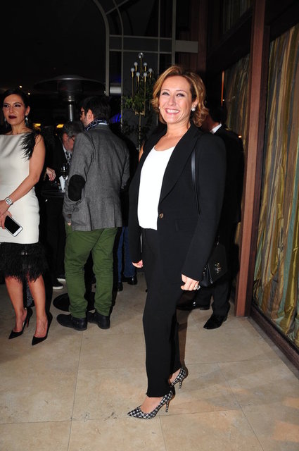 REVNA DEMİRÖREN