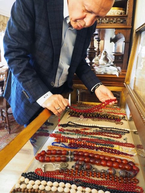 Fotoğraf sanatçısı Güler, konutun oturma odası, kütüphane ve çalışma odasında, Erdoğan, eşi Emine Erdoğan ve torunları Ahmet Akif ile Mahinur'un fotoğraflarını çekti. -  