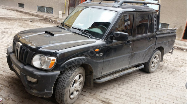 Mahindra Pick-up 2.5 4x2  - YIL: 2010 - KM: 113.000 - FİYATI: 25.000 TL