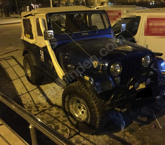 Jeep CJ-7  - YIL: 1953 - KM: 9.600 - FİYATI: 15.000 TL -   -  