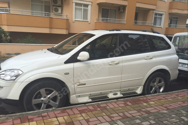 Ssangyong Kyron 2.0 XDI 4x4  - YIL: 2009 - KM: 106.249 - FİYATI: 50.000 TL 