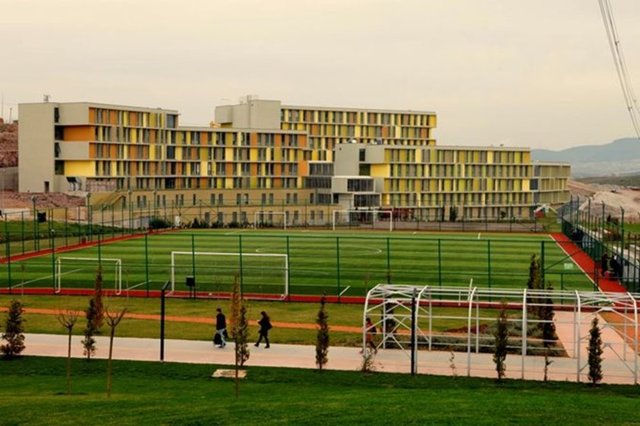 1352. Özyeğin Üniversitesi