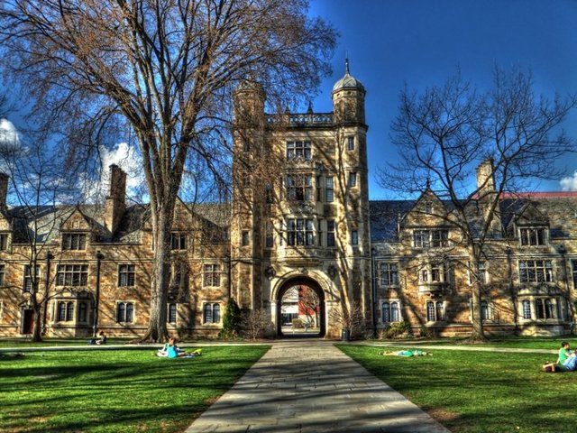 10. Michigan Üniversitesi
