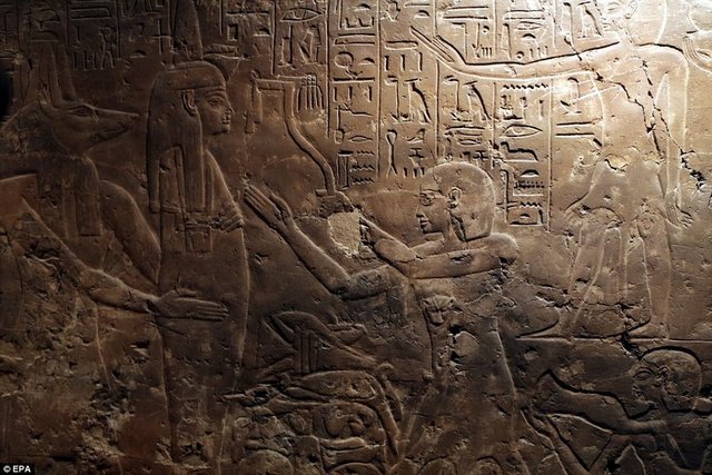 İşte Tutankhamun'un mezarından etkileyici kareler...