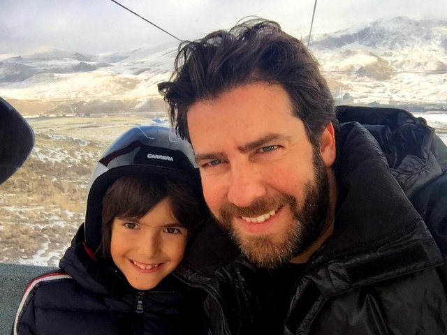 DERİN, AKSEL GOLDENBERG